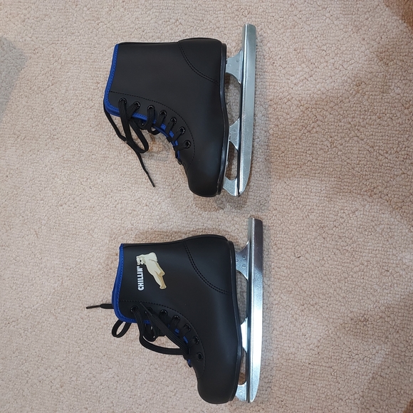 Youth 10 Double Blade Ice Skates - Picture 3 of 3